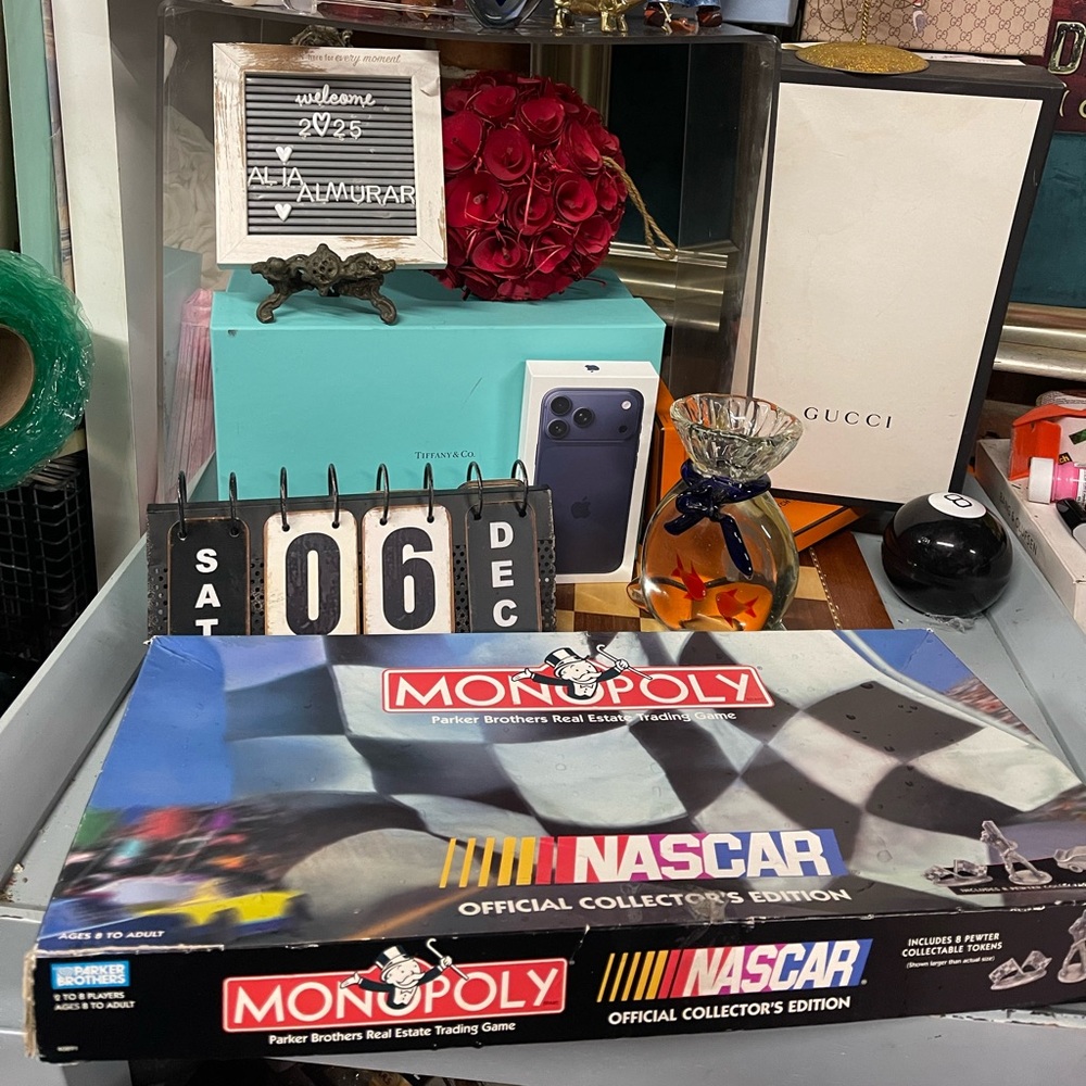Monopoly NASCAR official Collector's Edition from 1997